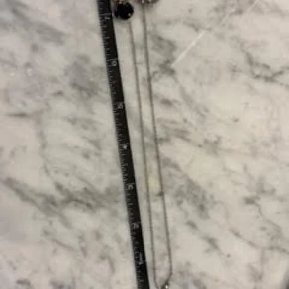 Kendra Scott Necklace in Box [RESERVED] - Picture 3 of 3